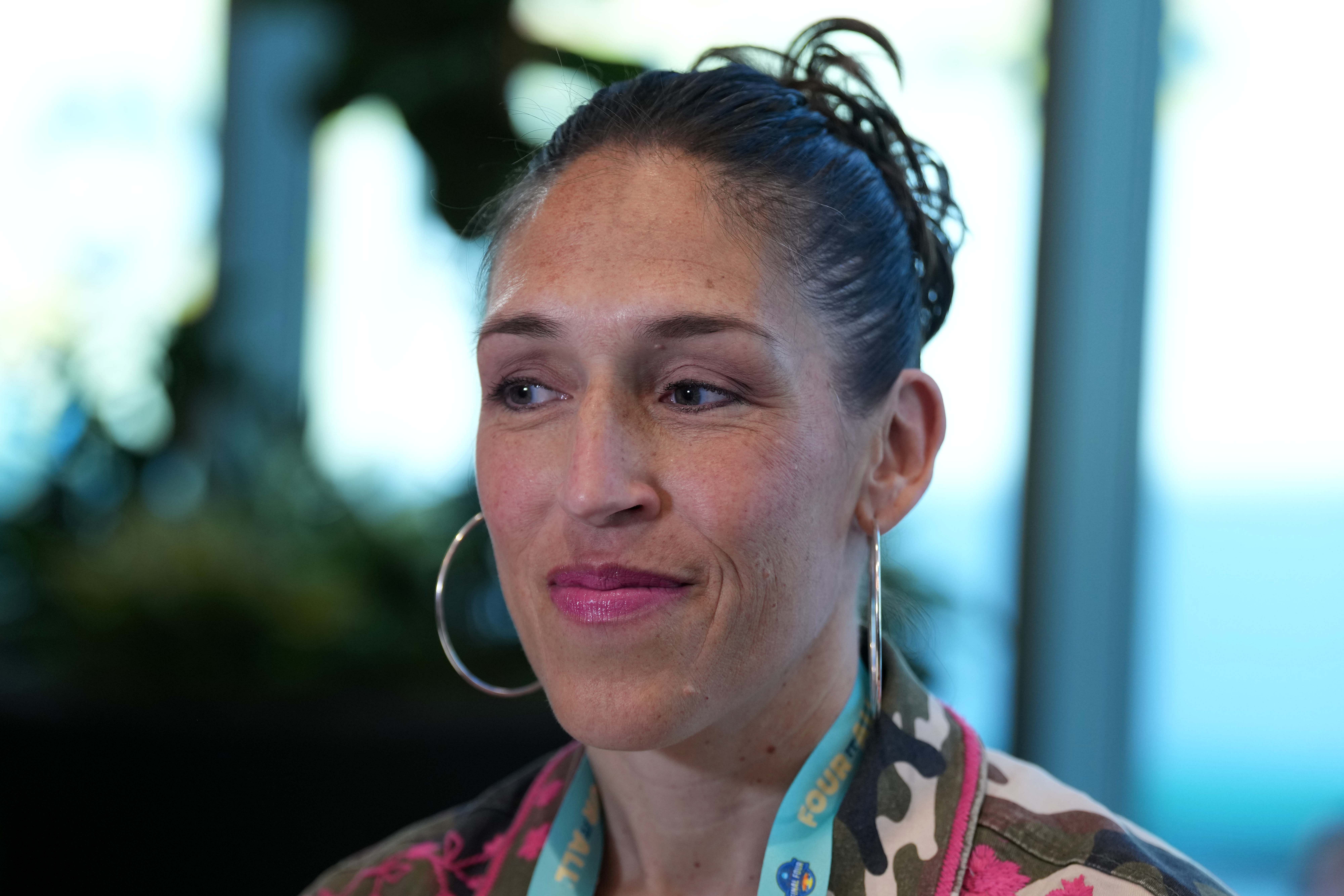 Rebecca Lobo wants changes made in WNBA officiating. (Photo: IMAGN)